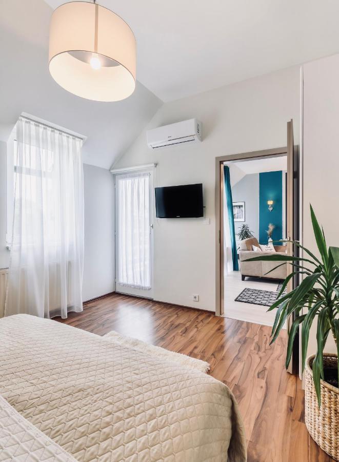 Monarchia Apartman Grand Mosonmagyaróvár エクステリア 写真