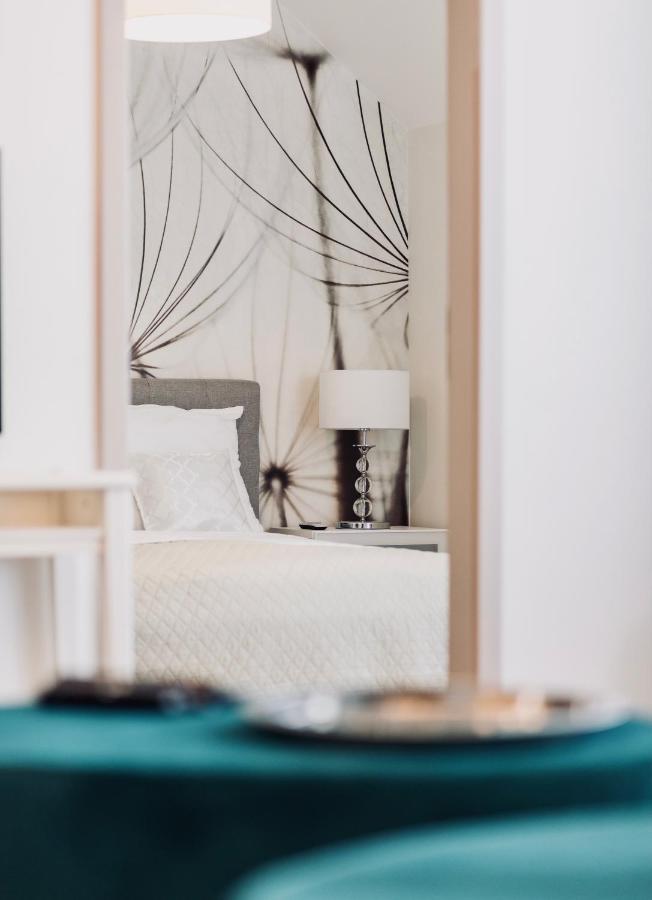 Monarchia Apartman Grand Mosonmagyaróvár エクステリア 写真