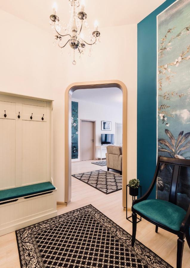 Monarchia Apartman Grand Mosonmagyaróvár エクステリア 写真